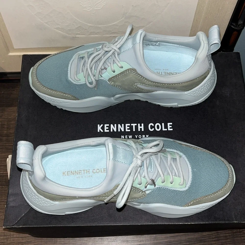 Kenneth Cole New York Women's Maddox Jogger Gray & Sage Sneaker Size 6.5 NIB